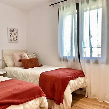 Apartman Lloguer30 Llevanti, Near The Sea *